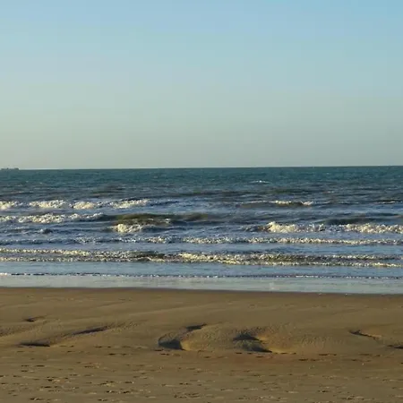 In Near The Beach, Cleaning Included Apartment